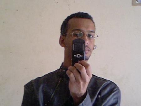 Son nom c'est mawo un cous le grd fr&eacute;re a cheikh